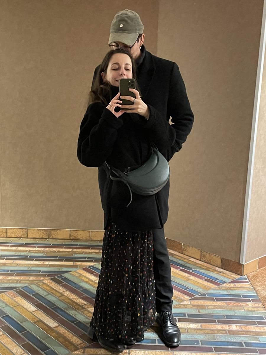 Cécilia et Mathieu dans un miroir